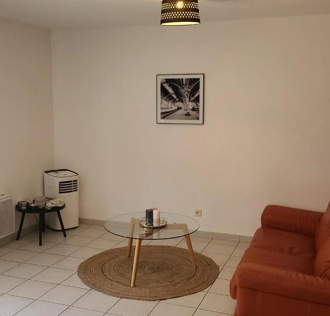 Cozy house two free parking spaces トゥールーズ